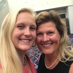 Meet your Posher, Gloria